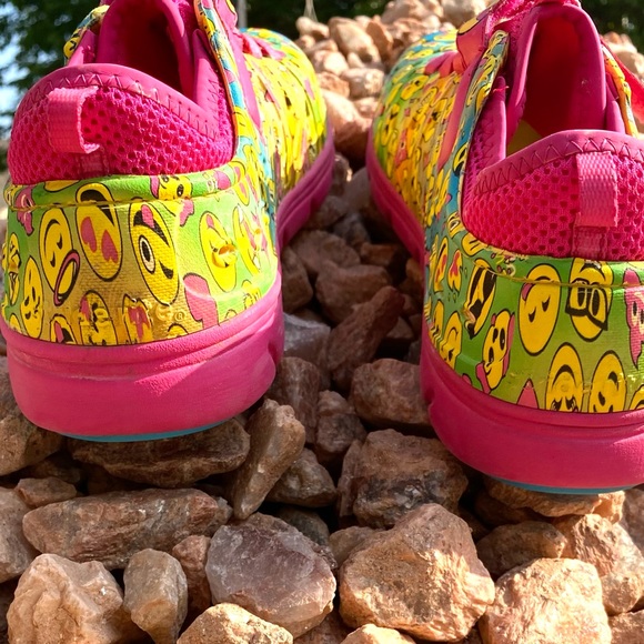 Stride Rites phibian sneakers Sanfals - Picture 4 of 9